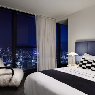 Master bedroom, Apartemen Queen Place di CBD Melbourne, Melbourne Victoria Australia