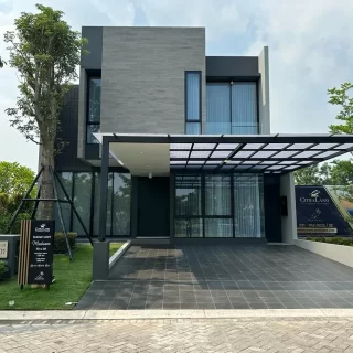 Tampak Depan, Type Madison, Rumah Minimalis Villa Style di Pelican Hill, CitraLand Utara, Surabaya